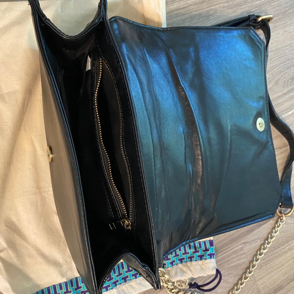 Bebe purse - black faux leather